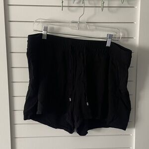 Old Navy Black Shorts Size XL
